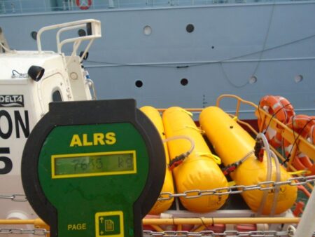 telemetry load cell displays weight of load in fast rescue craft